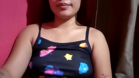 Snapshot of lady_rose19 chatting on May 11, 5:32 pm kitty online show from May 11, 5:32 pm