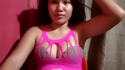 Snapshot of lady_rose19 chatting on July 13, 4:32 pm kitty online show from July 13, 4:32 pm