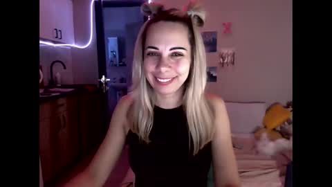 lady_smile69 online show from September 10, 5:35 pm