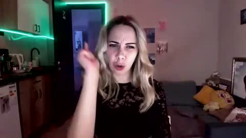 lady_smile69 online show from September 24, 7:06 pm