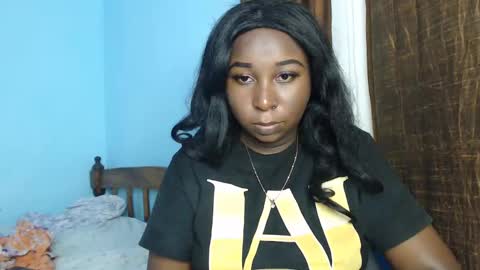 Snapshot of lady_twerky chatting on January 15, 2:24 pm Maya online show from January 15, 2:24 pm