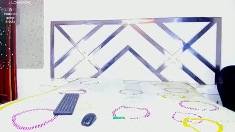 Snapshot of ladyandmaverick chatting on October 3, 2:41 am LadyandMaverick online show from October 3, 2:41 am