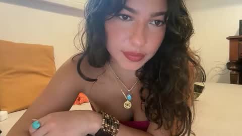 LadyArwen online show from March 4, 4:02 pm