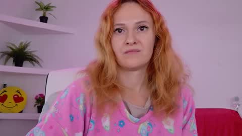 Sima Ladybigsmile online show from September 21, 6:59 am