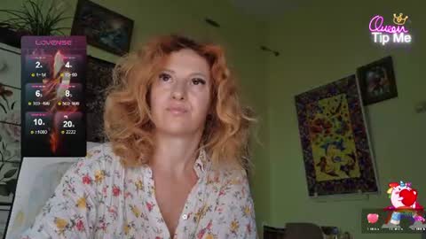 Snapshot of ladybigsmile chatting on July 21, 1:52 am Sima Ladybigsmile online show from July 21, 1:52 am