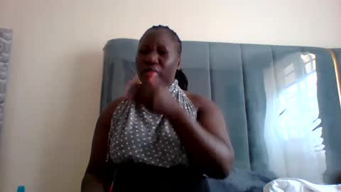 lindah32 online show from December 24, 8:22 am