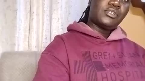 lindah32 online show from September 25, 8:45 pm