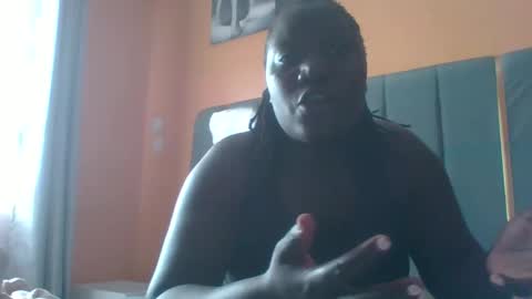 lindah32 online show from November 21, 10:36 am