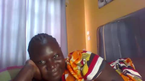 lindah32 online show from November 23, 10:37 am