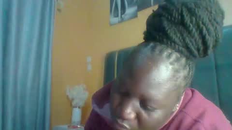 lindah32 online show from December 20, 6:48 pm