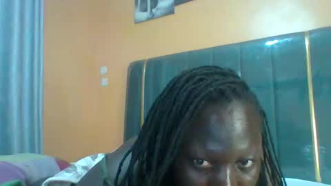 lindah32 online show from March 18, 2:04 am