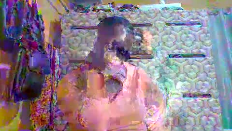 Snapshot of ladyblossoms19 chatting on June 13, 1:14 am lindah32 online show from June 13, 1:14 am
