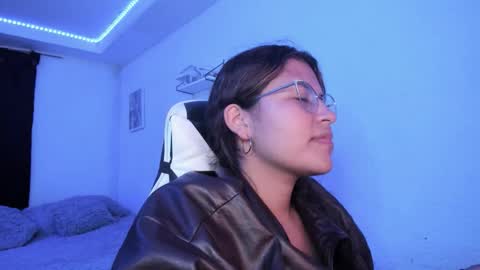  Lady  online show from February 18, 5:25 am