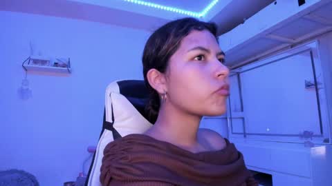  Lady  online show from April 29, 2:48 am