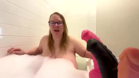 Snapshot of ladycherielynn chatting on May 13, 3:31 pm LadyCherieLynn online show from May 13, 3:31 pm