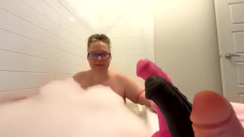 Snapshot of ladycherielynn chatting on May 30, 2:25 pm LadyCherieLynn online show from May 30, 2:25 pm