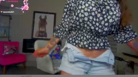 Snapshot of ladydanger69 chatting on July 14, 2:23 pm ladydanger69 online show from July 14, 2:23 pm