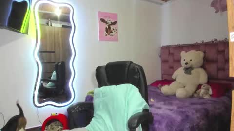 leidy daniela online show from February 8, 8:29 am