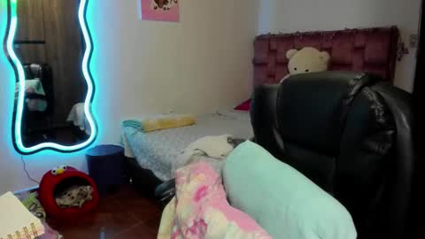 leidy daniela online show from March 10, 12:04 am