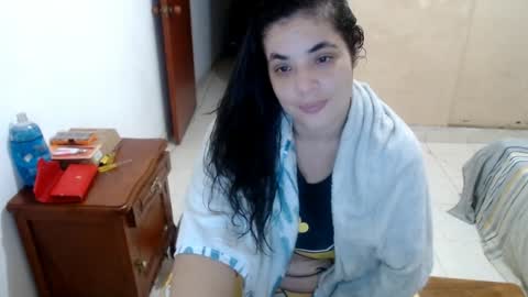 Snapshot of ladydeathz chatting on January 12, 1:32 am ladydeathz online show from January 12, 1:32 am