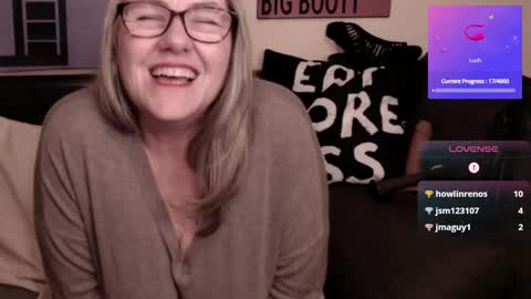 Snapshot of ladylanaxo chatting on November 8, 6:07 pm Next Stream online show from November 8, 6:07 pm