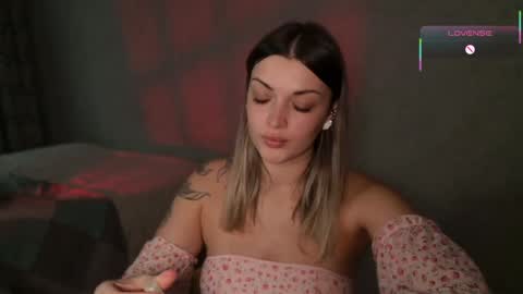 ladylancaster online show from May 1, 12:43 pm