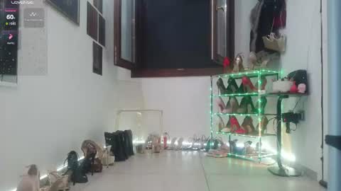 Snapshot of ladyoxana chatting on June 30, 12:22 am Oxana online show from June 30, 12:22 am