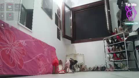 Snapshot of ladyoxana chatting on July 14, 1:19 am Oxana online show from July 14, 1:19 am