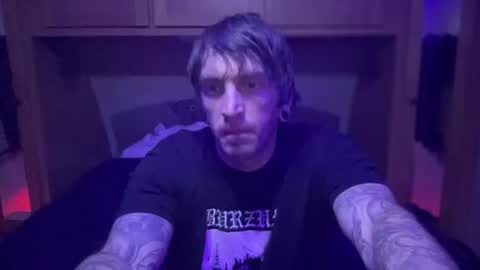 Snapshot of ladysoaker420 chatting on February 2, 8:35 am ladysoaker420 online show from February 2, 8:35 am