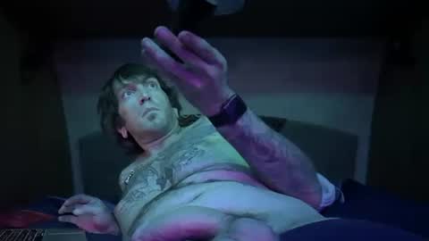 Snapshot of ladysoaker420 chatting on February 27, 12:21 am ladysoaker420 online show from February 27, 12:21 am