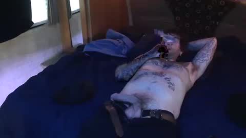 Snapshot of ladysoaker420 chatting on March 1, 11:04 pm ladysoaker420 online show from March 1, 11:04 pm