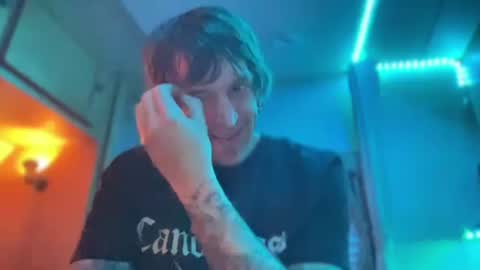 Snapshot of ladysoaker420 chatting on March 10, 3:23 am ladysoaker420 online show from March 10, 3:23 am