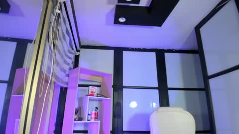 Lady  online show from December 15, 4:29 am