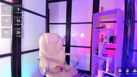 Lady  online show from January 22, 7:35 am