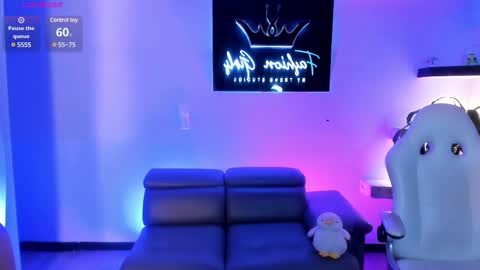 Lady  online show from February 18, 8:59 am