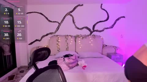 Lady  online show from September 13, 4:34 am