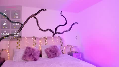 Lady  online show from September 24, 5:44 am