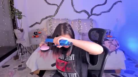 Lady  online show from October 29, 4:59 am