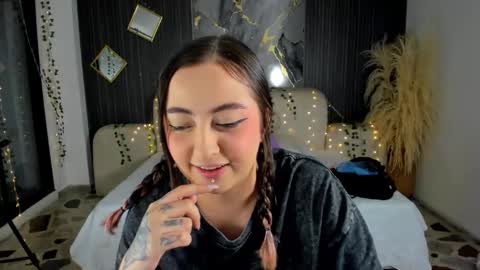 Lady  online show from January 8, 4:04 am