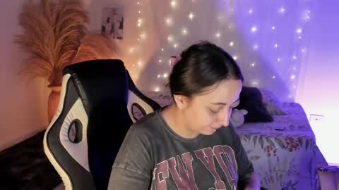 Lady  online show from May 4, 1:45 am