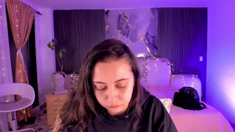 Lady  online show from July 7, 3:53 am