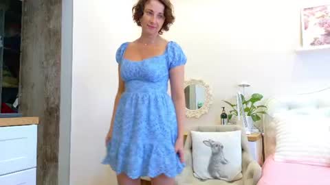 Snapshot of ladysweetwife chatting on July 15, 2:17 am Maria online show from July 15, 2:17 am