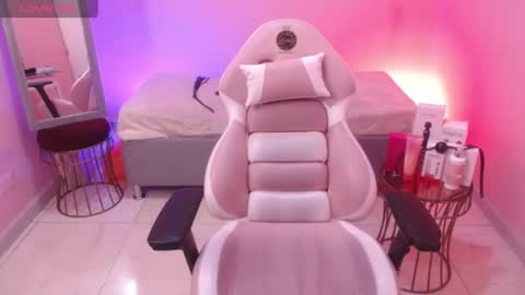 Ladywawy  online show from October 7, 2:14 pm