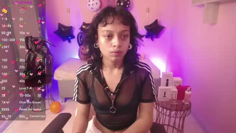 Ladywawy  online show from October 20, 1:22 pm