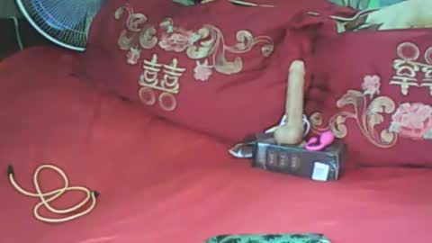 LadyXSnakes online show from January 19, 7:25 am