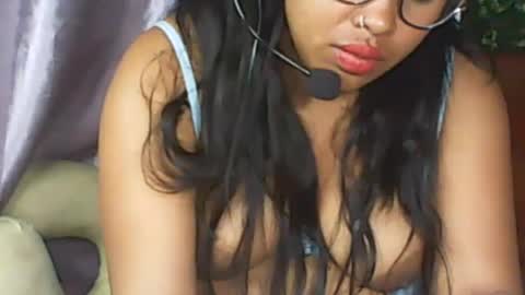 Snapshot of ladyxsnakes chatting on July 29, 7:06 am LadyXSnakes online show from July 29, 7:06 am