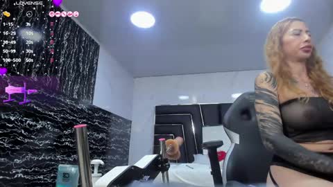 Snapshot of ladyy_scarlett chatting on May 14, 2:51 am Ladyy Scarlett online show from May 14, 2:51 am