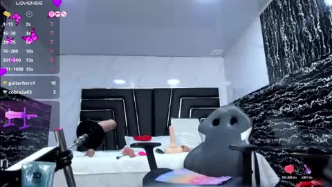 Snapshot of ladyy_scarlett chatting on June 5, 6:52 am Ladyy Scarlett online show from June 5, 6:52 am
