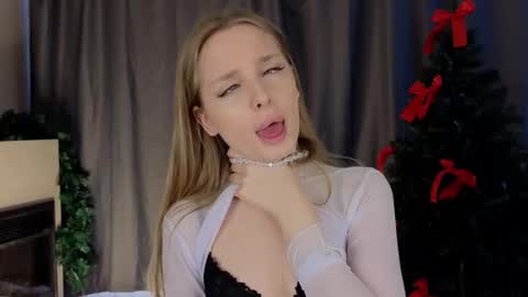 Lilia online show from December 5, 6:33 am