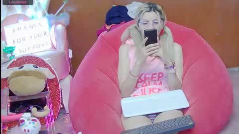 Skinnygirl online show from July 11, 12:46 am